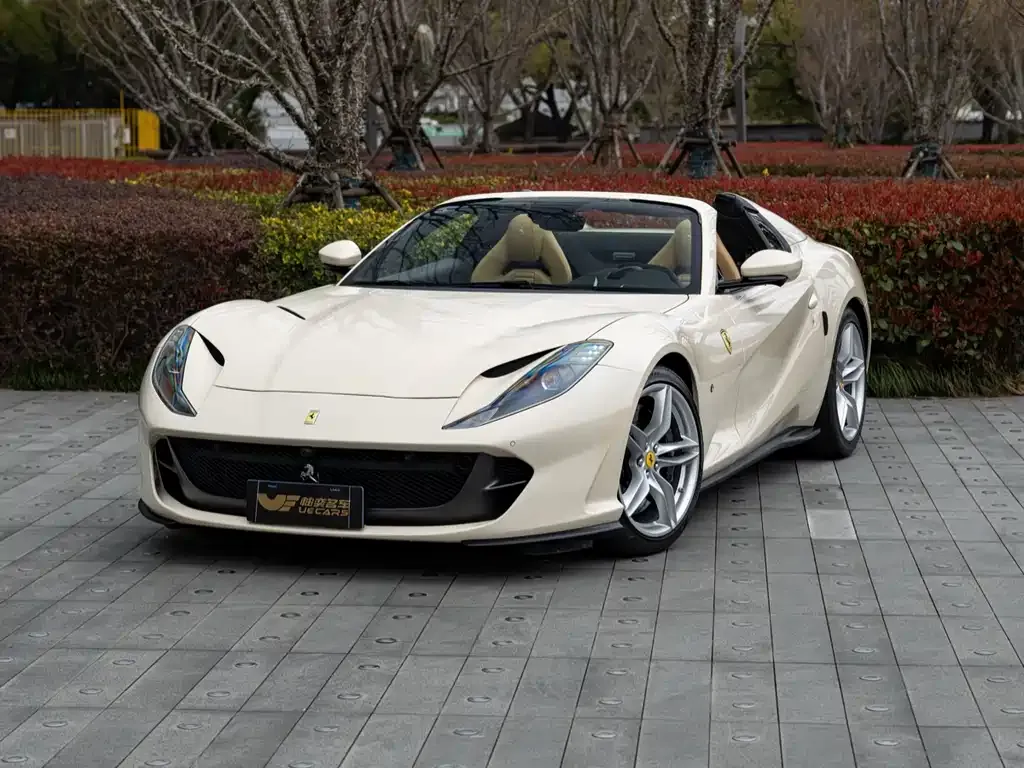 Ferrari 812