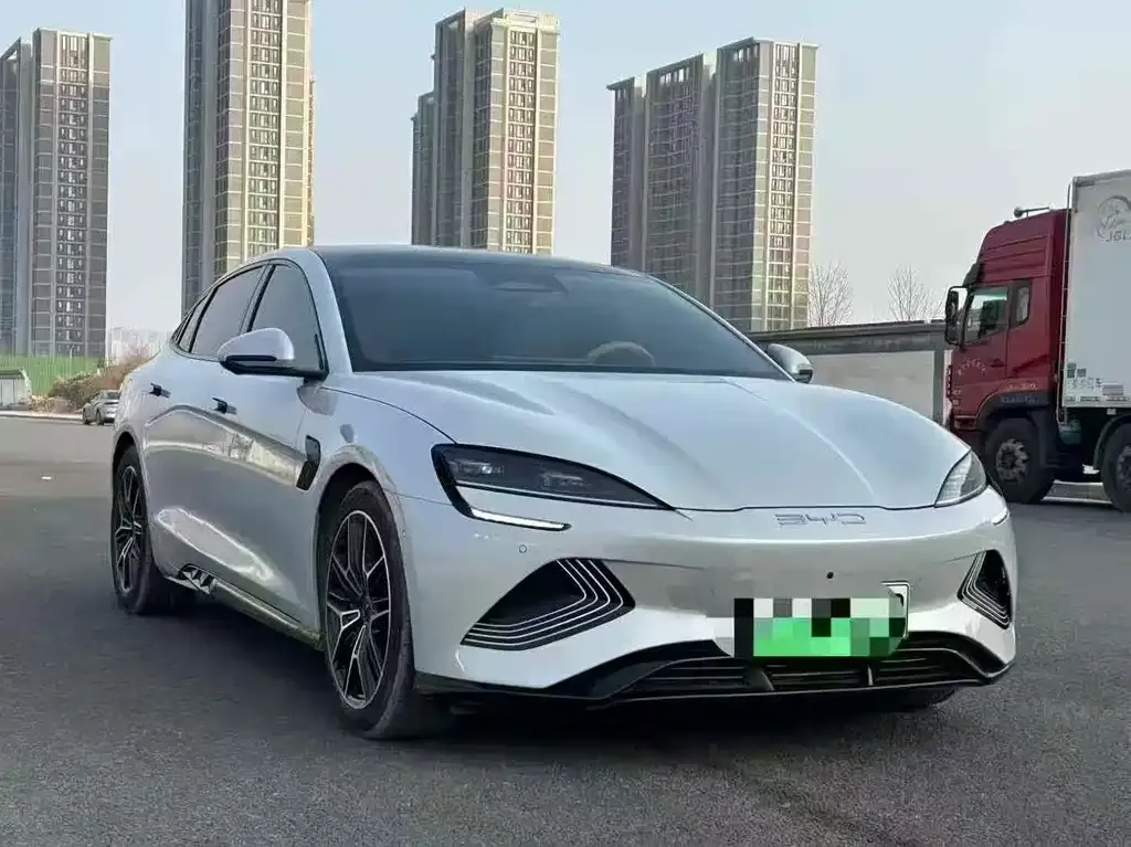 BYD Seal — фото 6