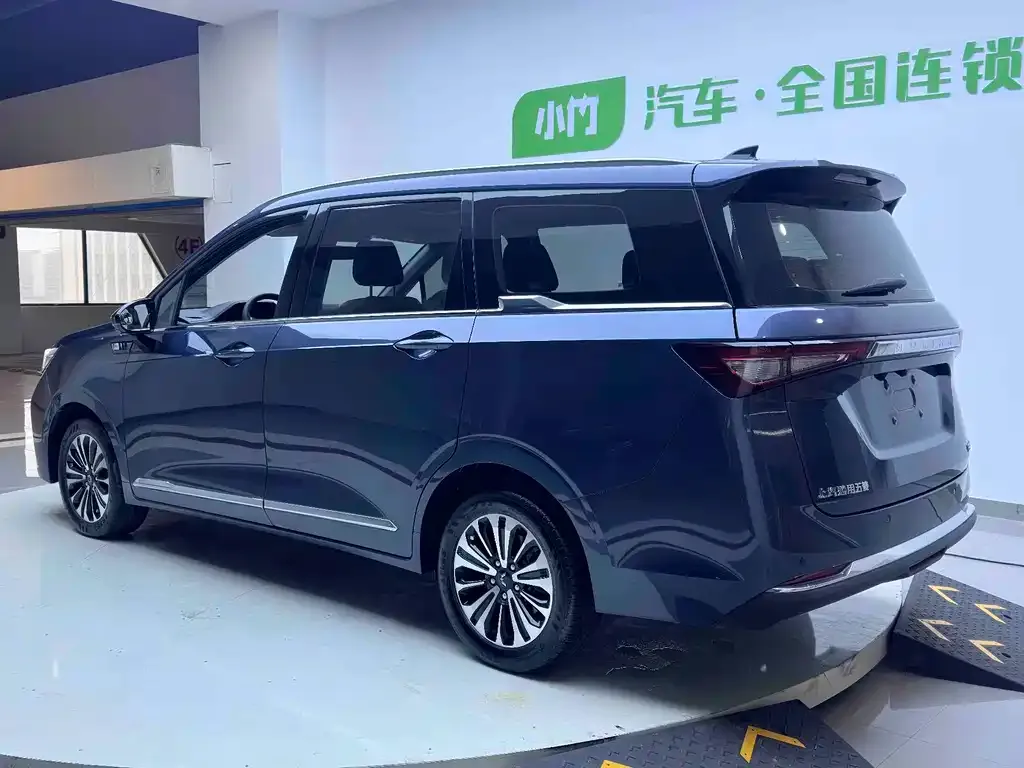 Wuling Jiachen — фото 6