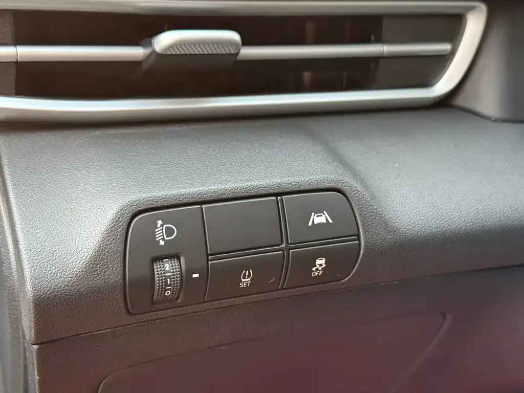 Hyundai Elantra 2023 из CN, фото 9