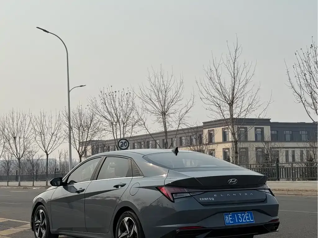 Hyundai Elantra 2023 из CN, фото 6