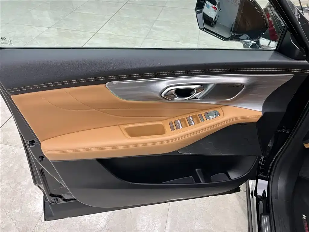 GAC Motor Trumpchi GS8 — фото 10