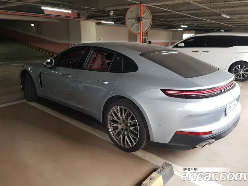 Porsche Panamera 2025 из KR, фото 2
