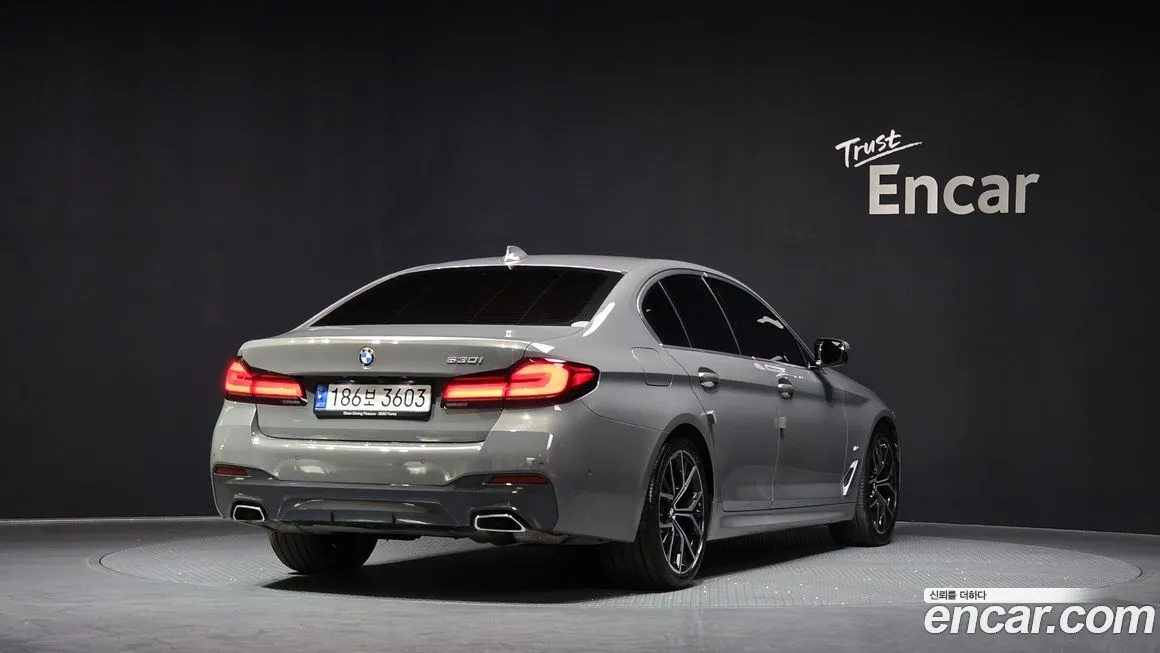 BMW 5-Series 2022 из KR, фото 2