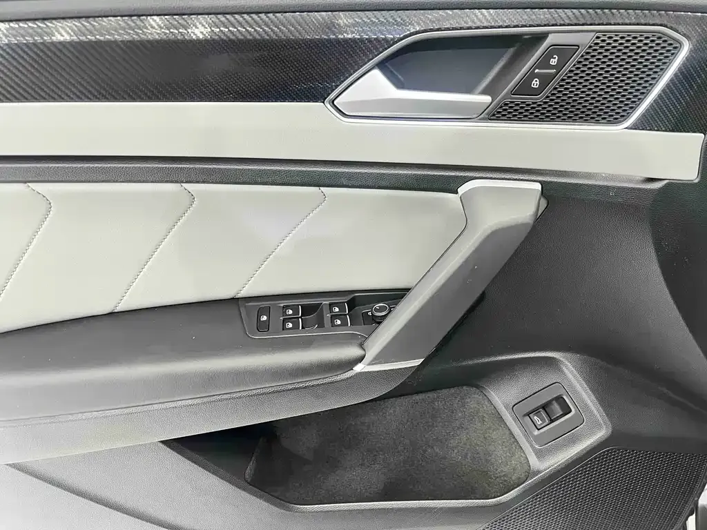 Volkswagen Tayron 2023 из CN, фото 10