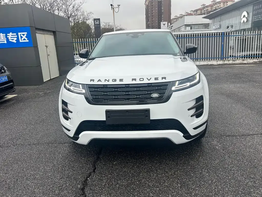 Land Rover Evoque — фото 1