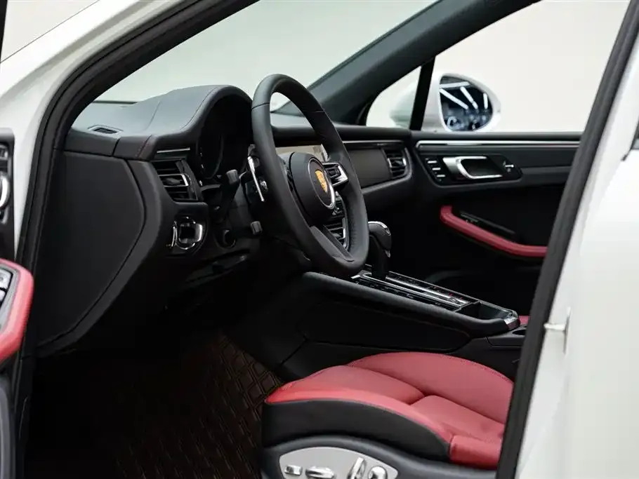 Porsche Macan — фото 6