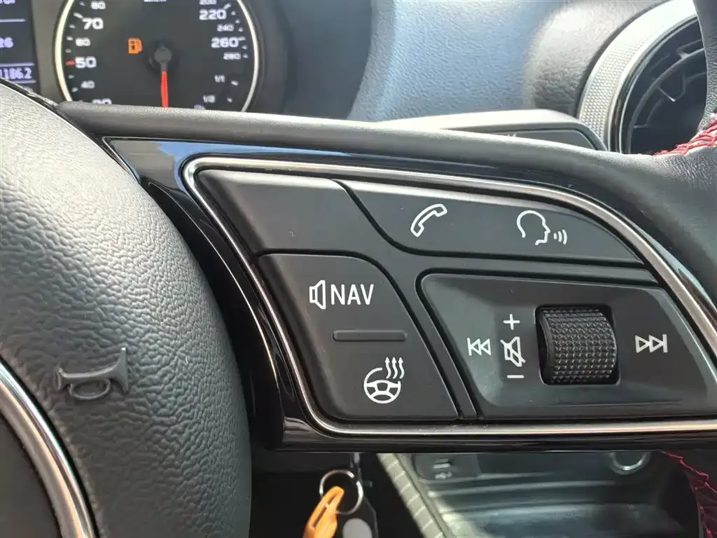 Audi Q2L 2022 из CN, фото 5