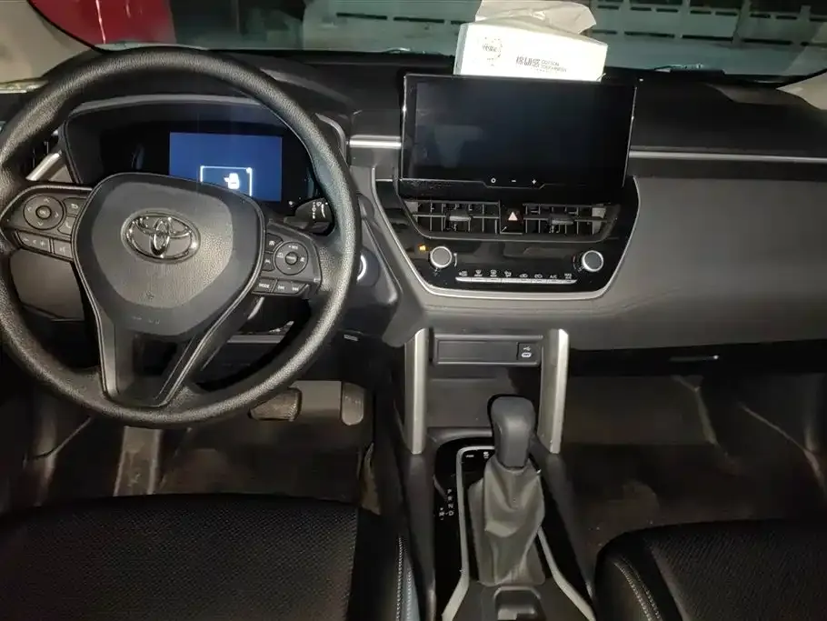Toyota Corolla Cross — фото 6