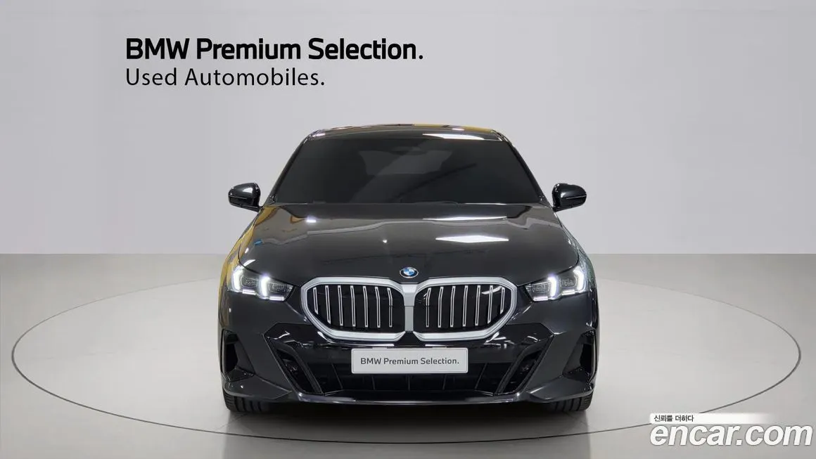 BMW 5-Series 2024 из KR, фото 8