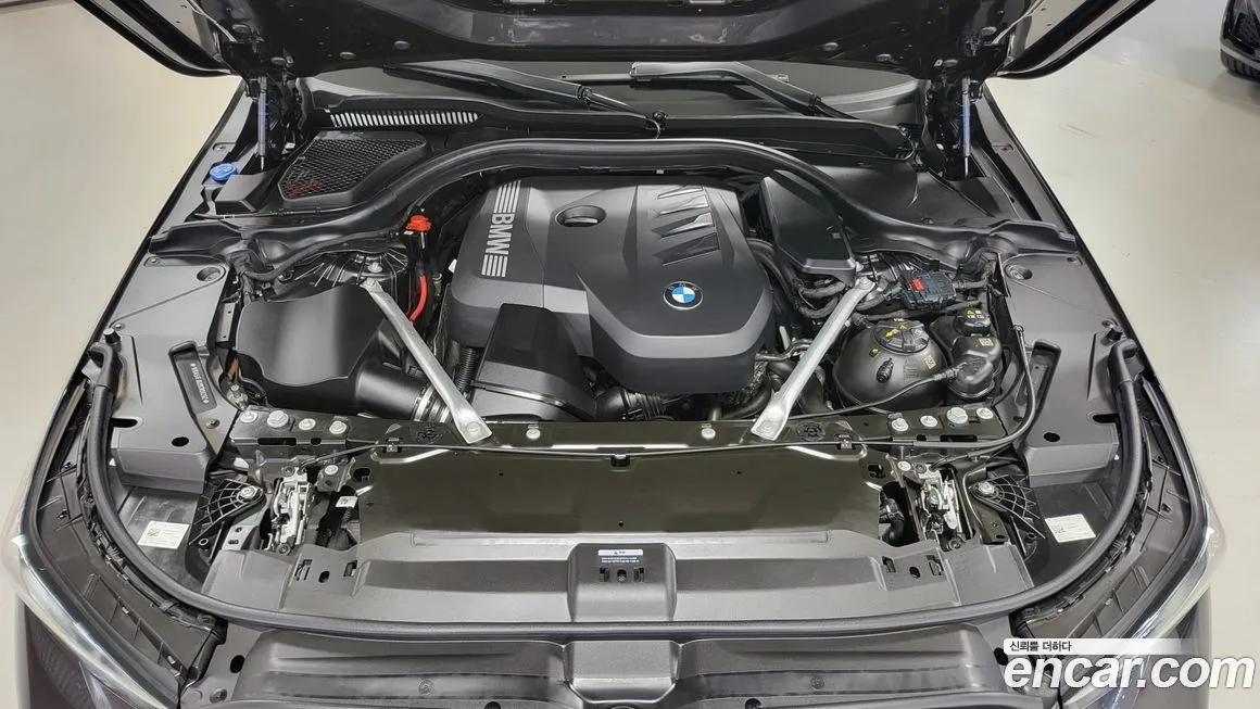 BMW 5-Series 2024 из KR, фото 5