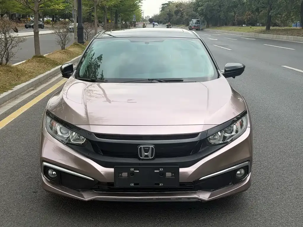 Honda Civic — фото 8