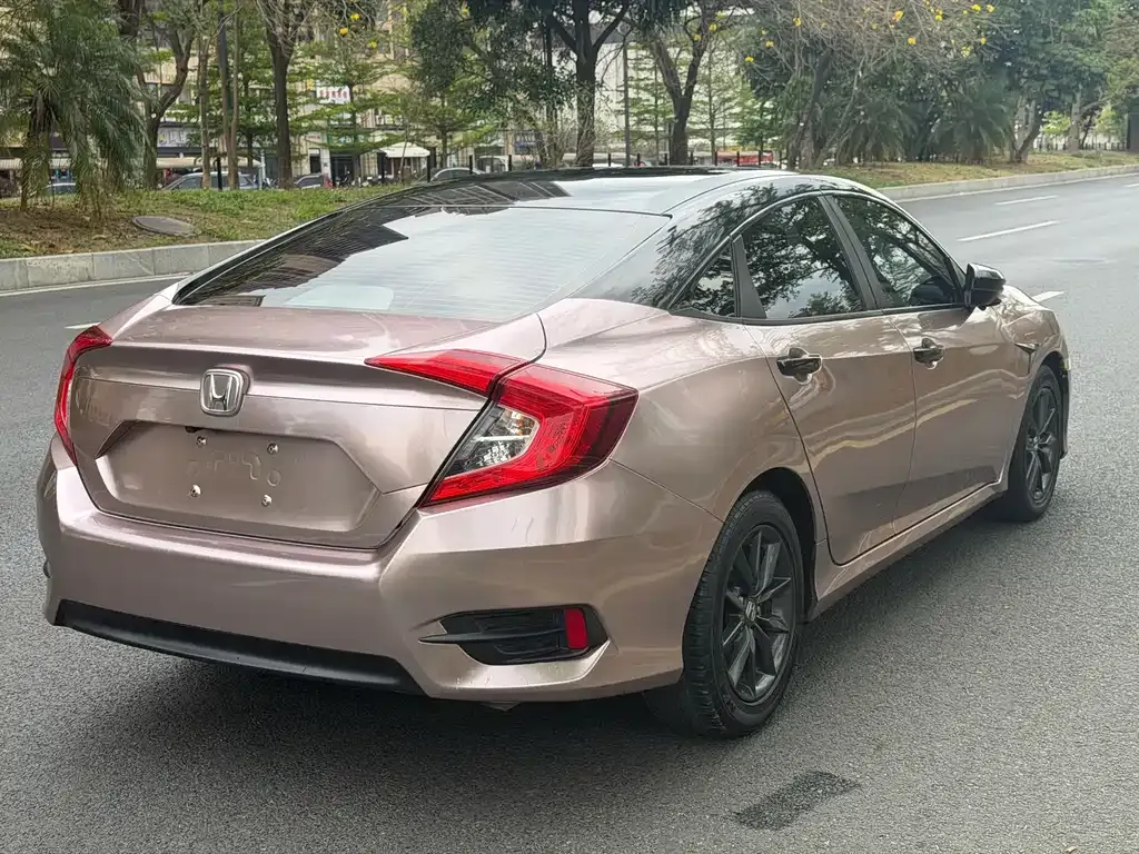Honda Civic — фото 2