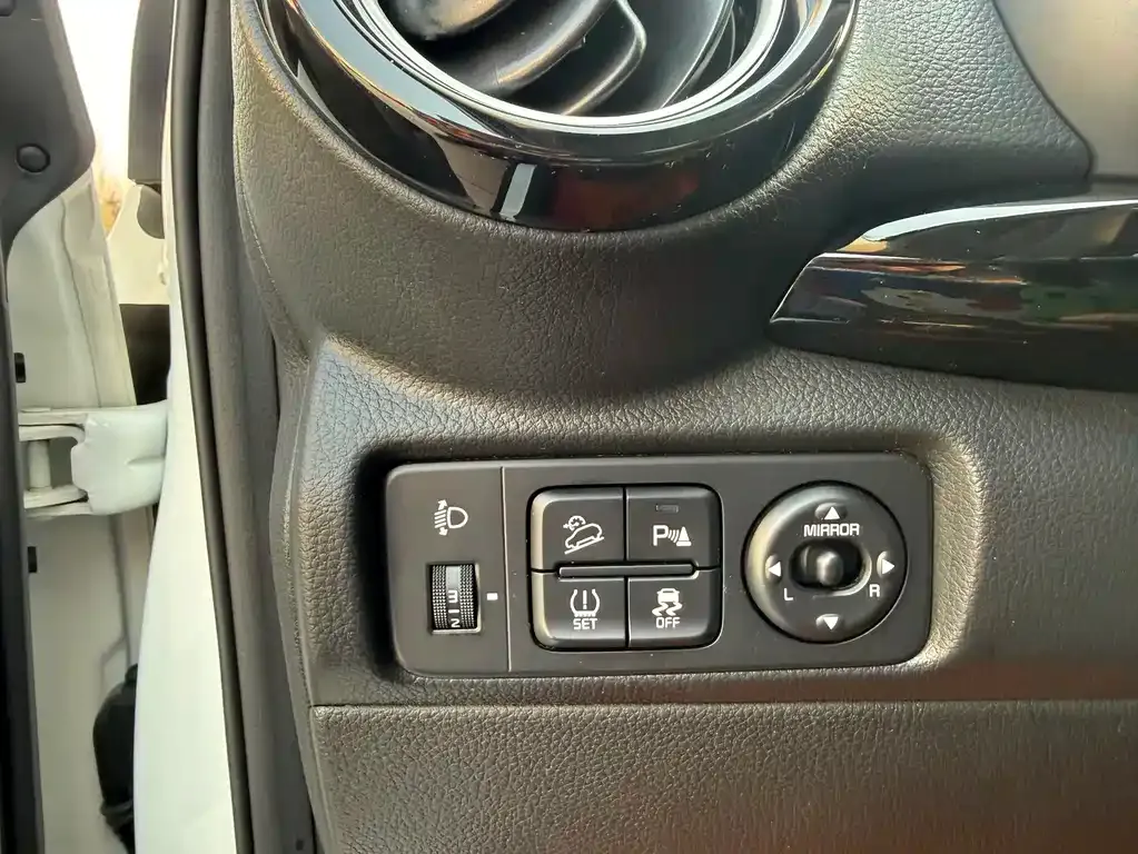 Kia KX1 2022 из CN, фото 7