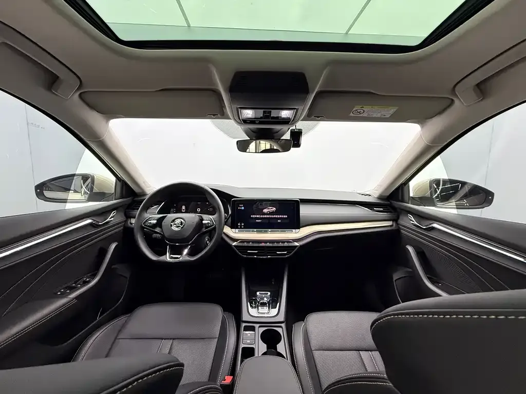 Skoda Octavia 2022 из CN, фото 7