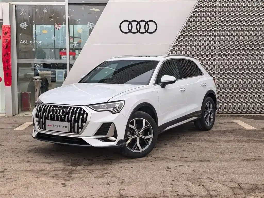 Audi Q3 2023 из CN, фото 1