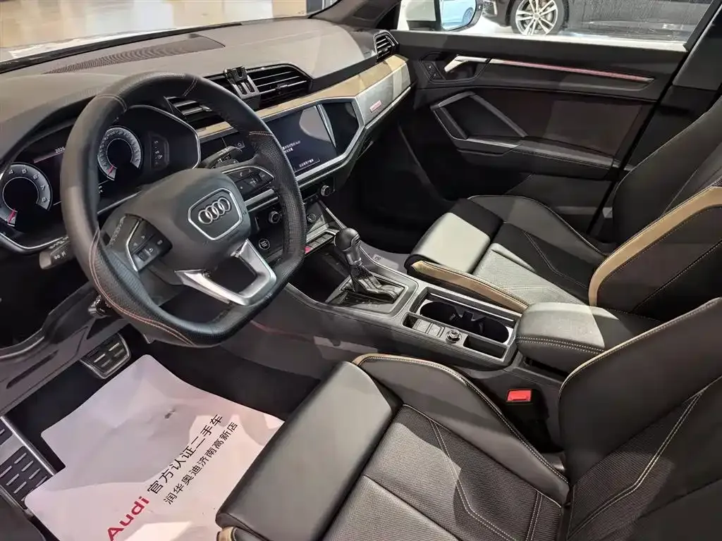 Audi Q3 2023 из CN, фото 7