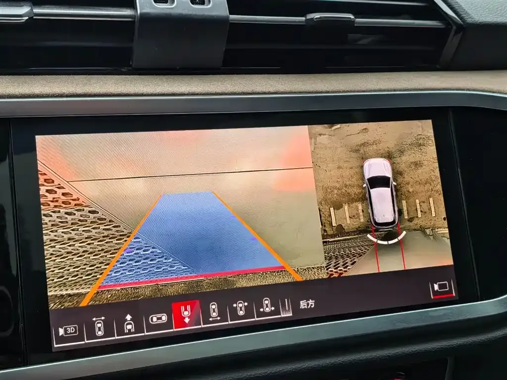 Audi Q3 2023 из CN, фото 5