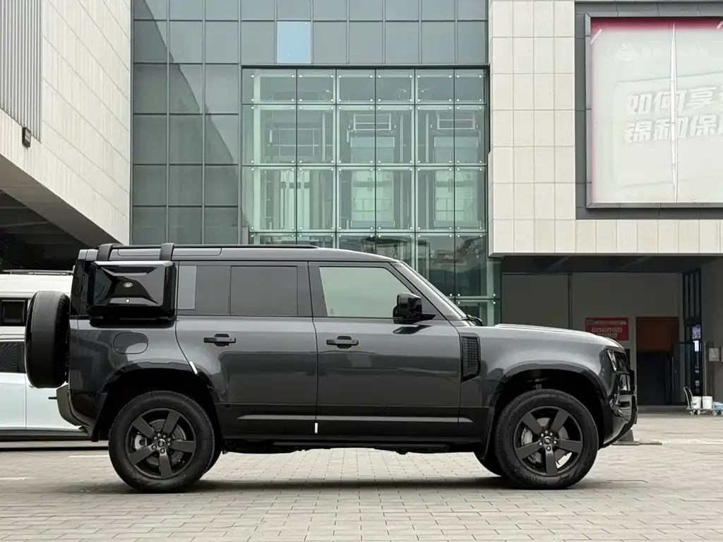 Land Rover Defender 2023 из CN, фото 9