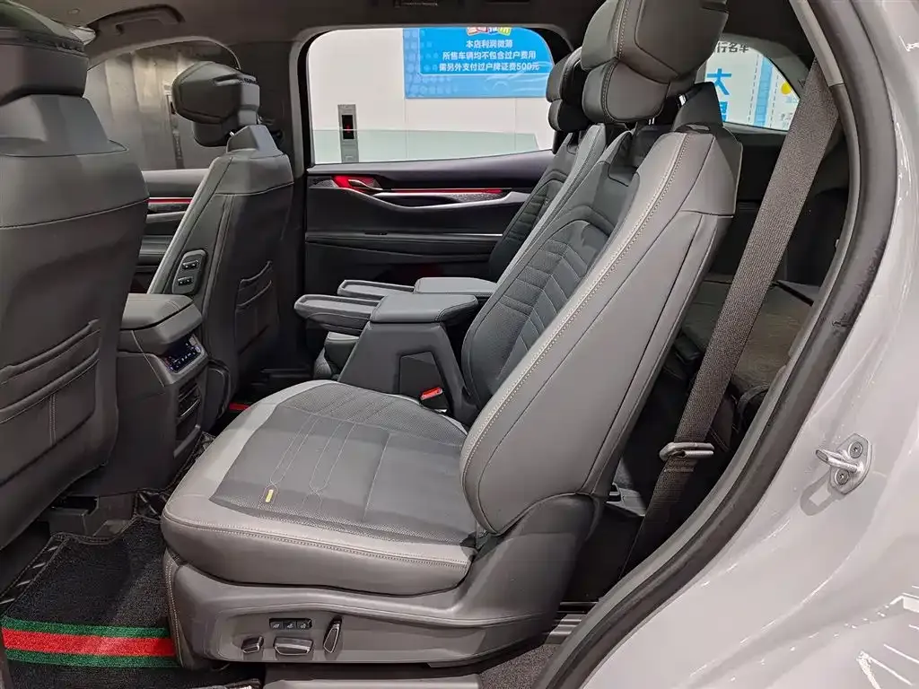 Ford Edge 2023 из CN, фото 10