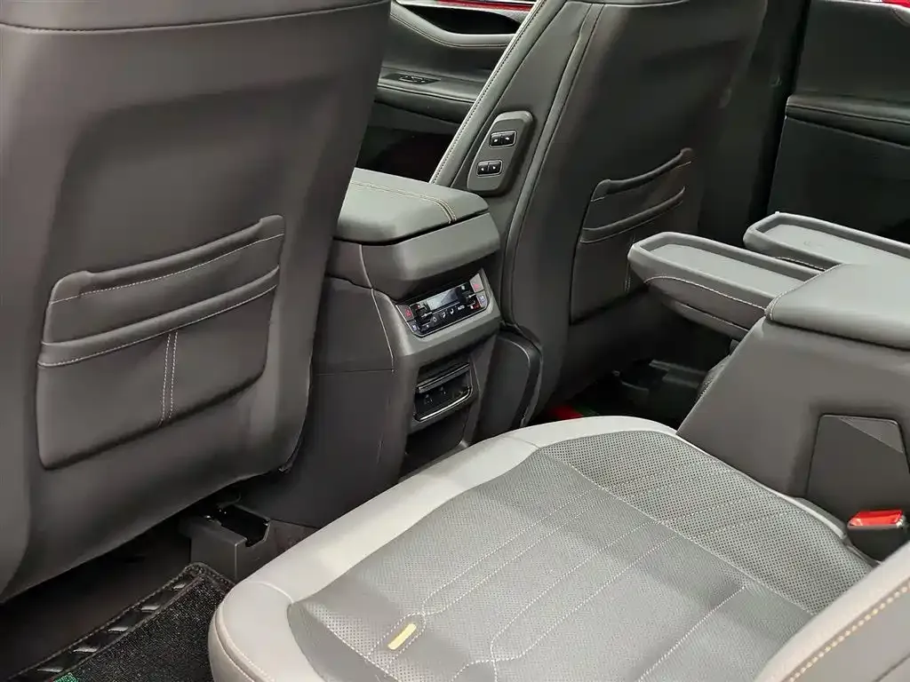 Ford Edge 2023 из CN, фото 3