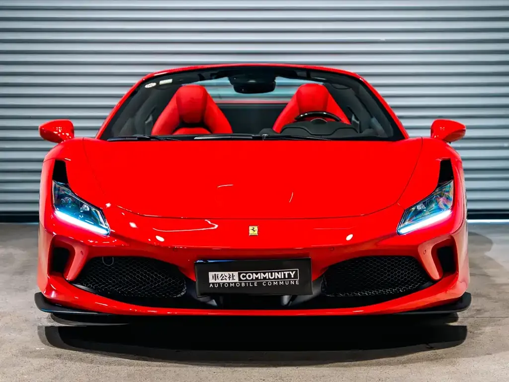 Ferrari F8 — фото 10