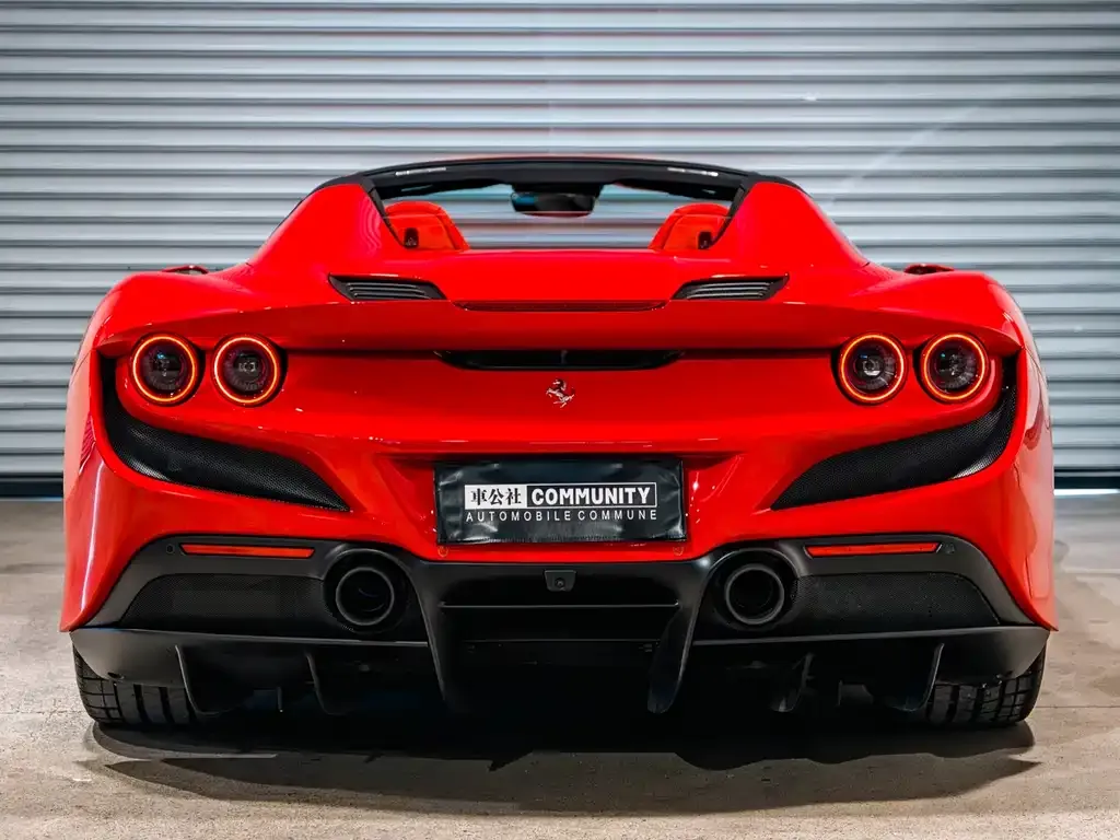 Ferrari F8 — фото 3