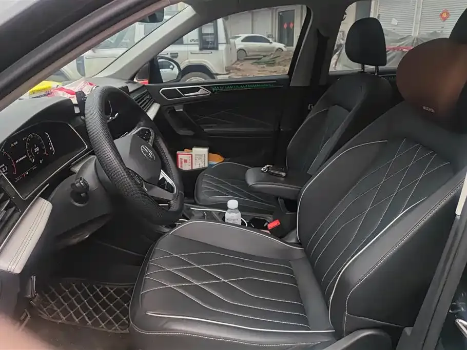 Volkswagen Tiguan L 2024 из CN, фото 8