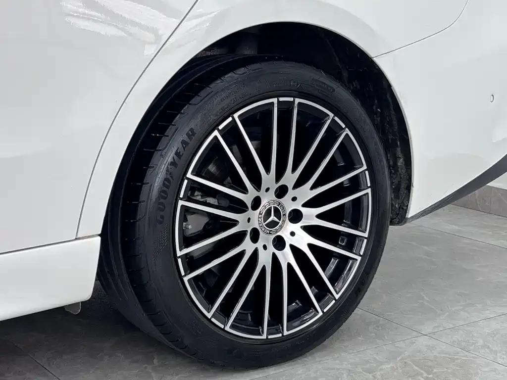 Mercedes-Benz C-Class 2023 из CN, фото 7