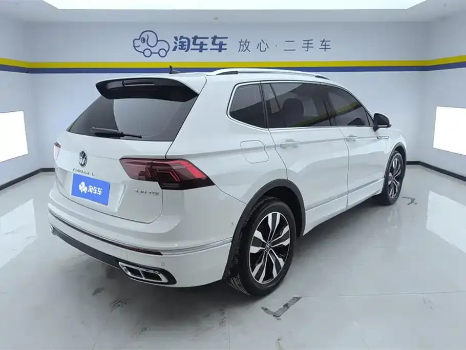 Volkswagen Tiguan L — фото 2