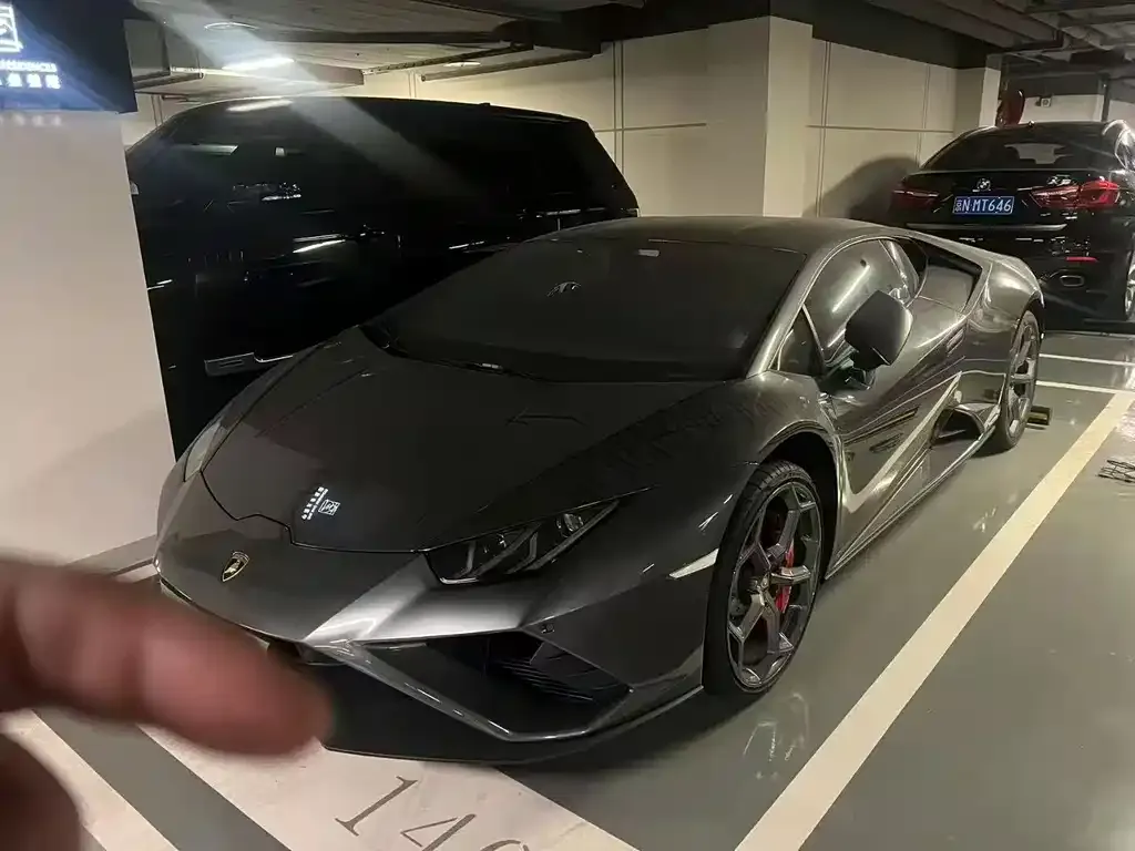Lamborghini Huracan 2023 из CN, фото 3