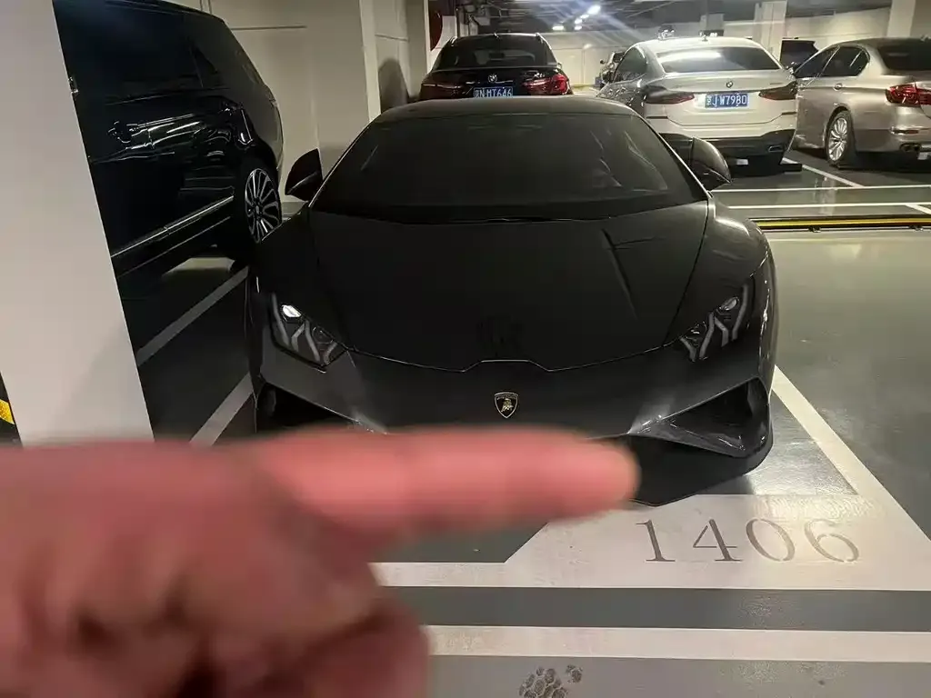 Lamborghini Huracan 2023 из CN, фото 4