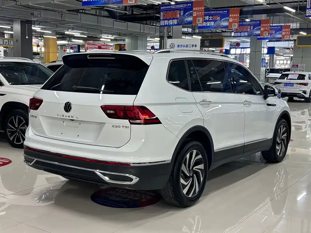 Volkswagen Tiguan L — фото 7