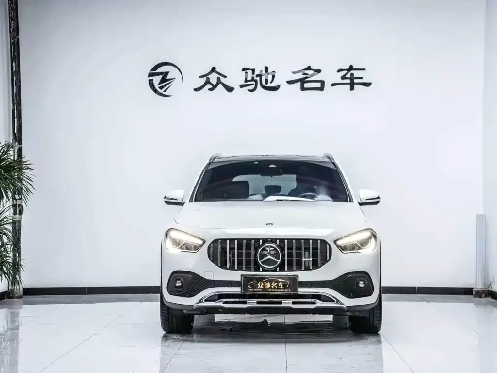 Mercedes-Benz GLA — фото 9