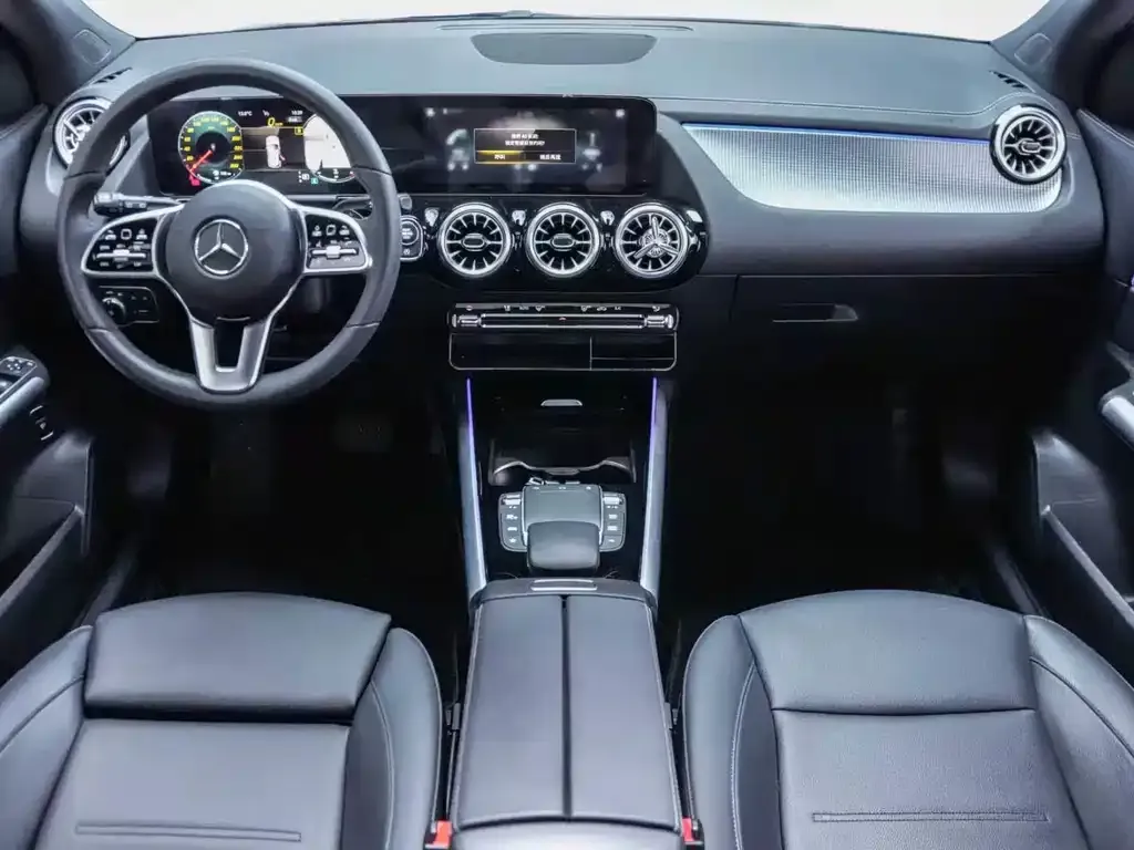 Mercedes-Benz GLA — фото 8