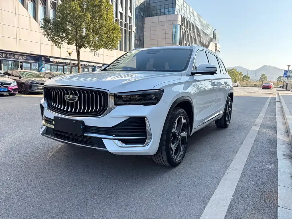 Geely Xingyue L — фото 1