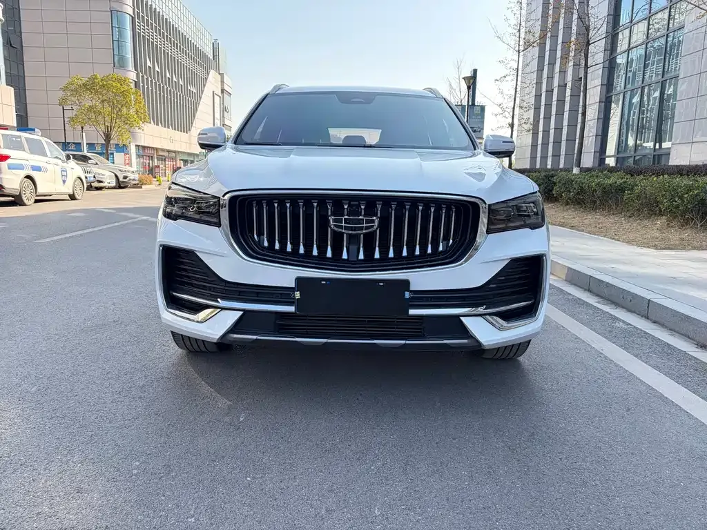 Geely Xingyue L — фото 9