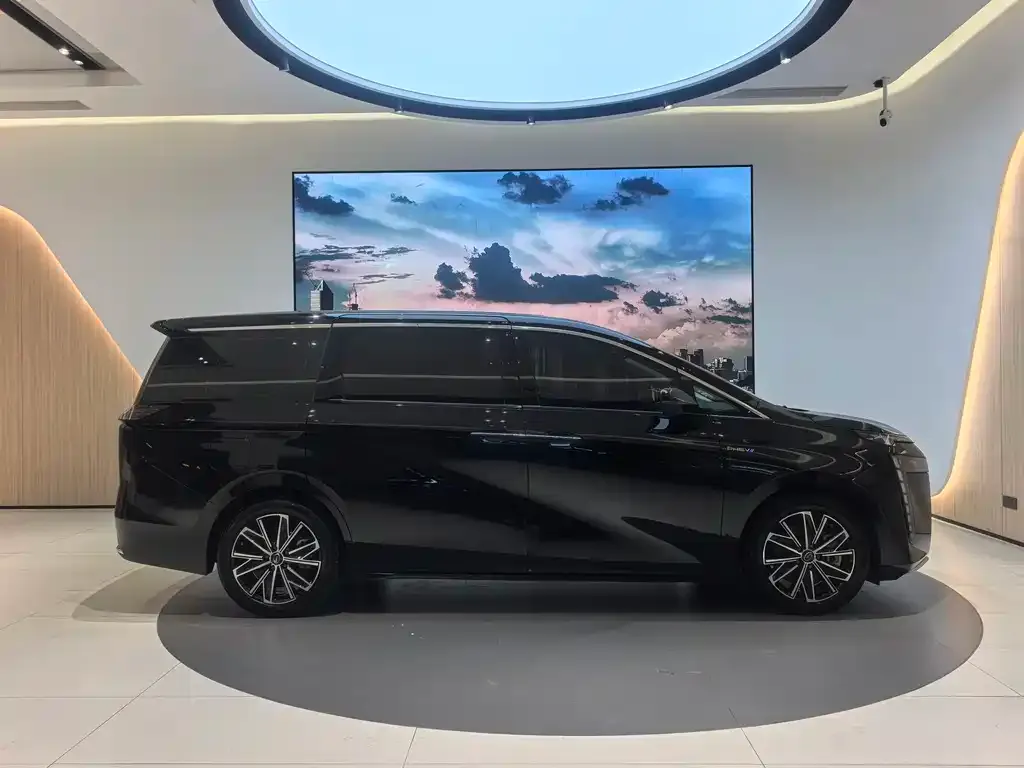 GAC Motor E8 Hybrid 2024 из CN, фото 3