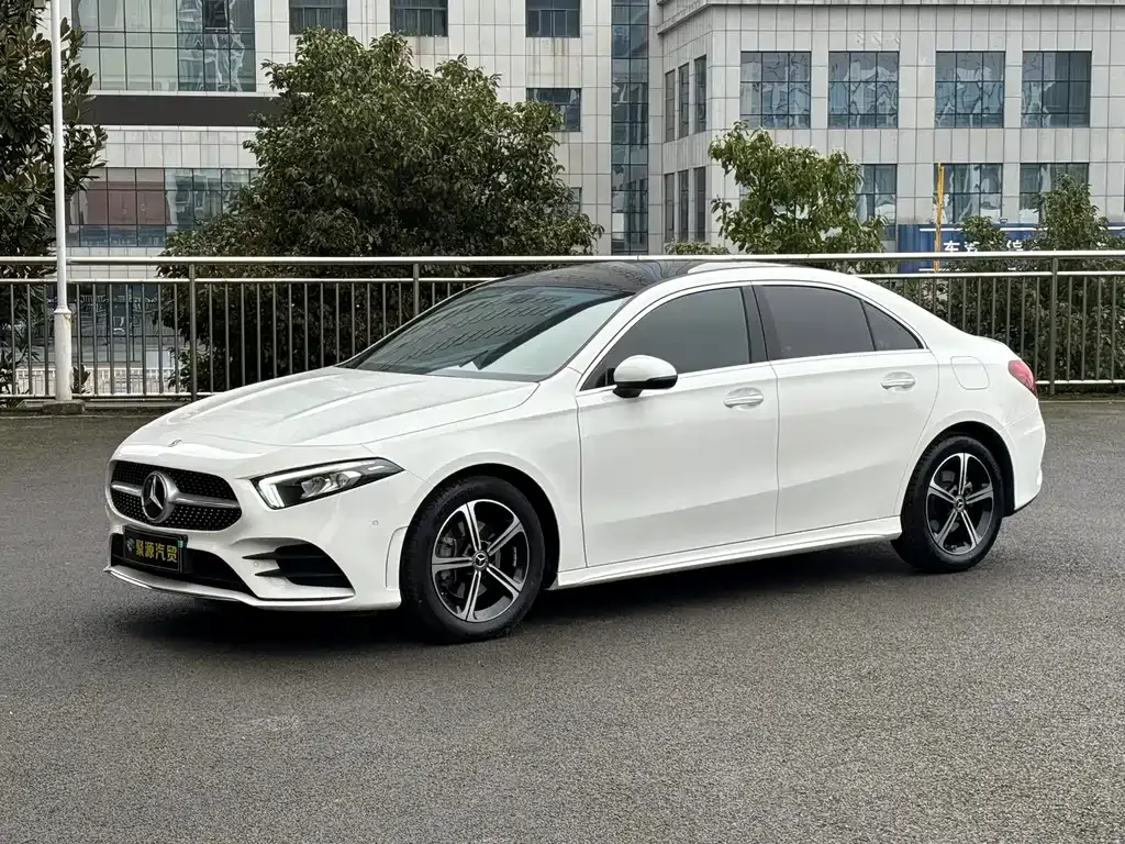 Mercedes-Benz A-Class — фото 1