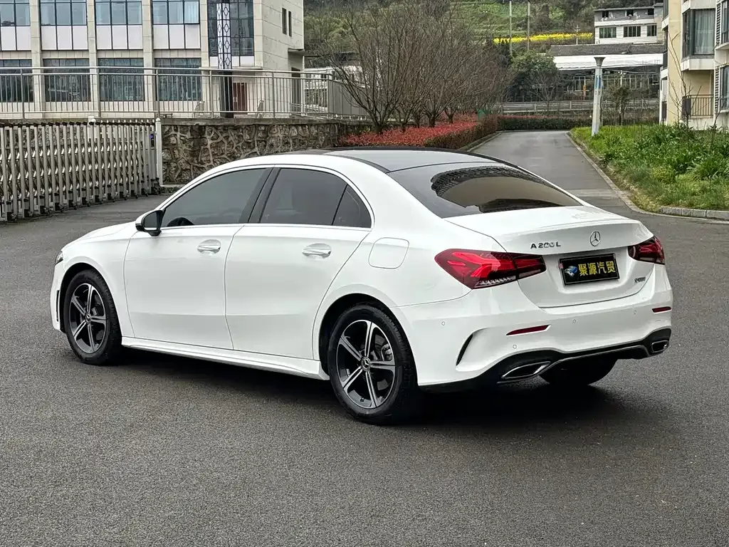 Mercedes-Benz A-Class — фото 9