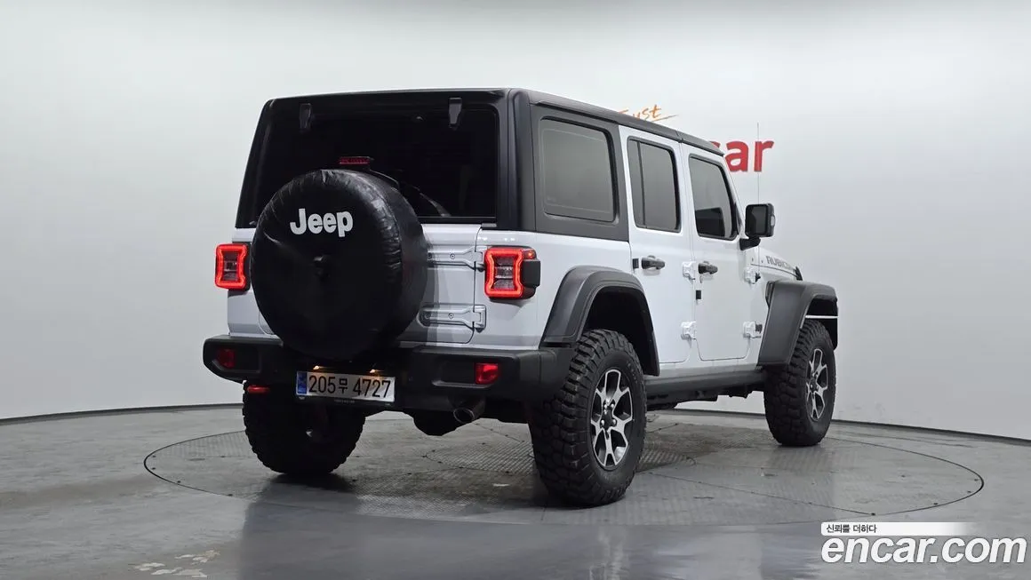 Jeep Wrangler 2023 из KR, фото 5