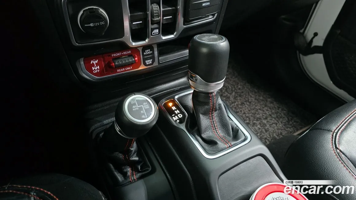 Jeep Wrangler 2023 из KR, фото 9