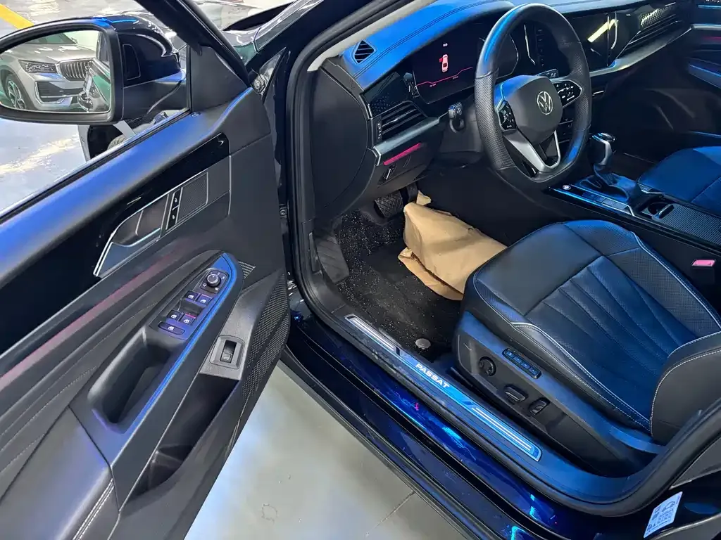 Volkswagen Passat — фото 9