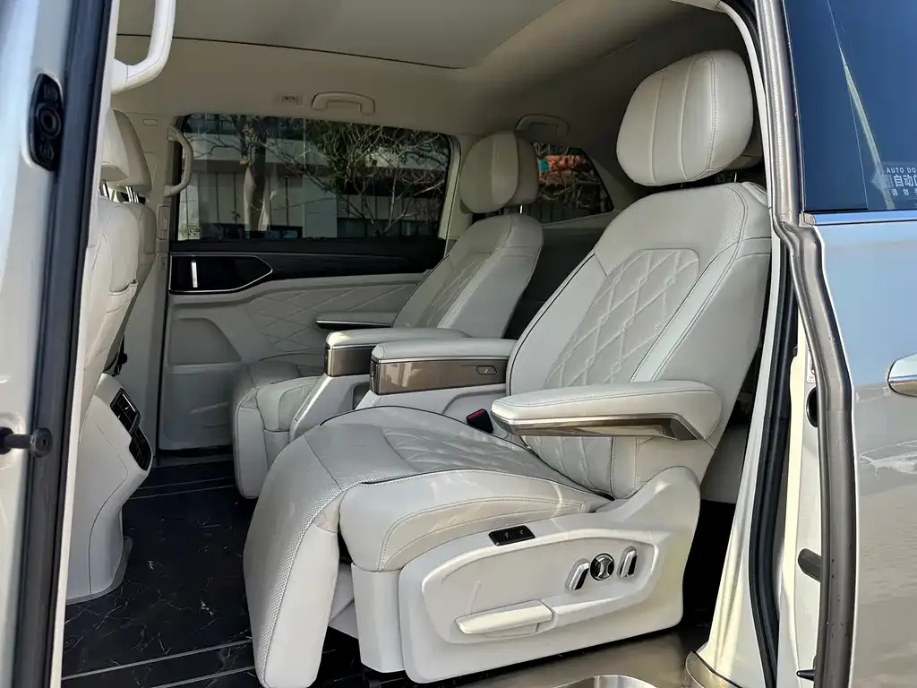 Volkswagen Viloran 2022 из CN, фото 6