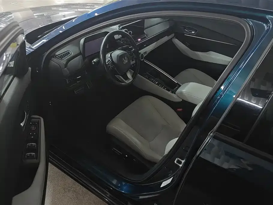 Honda Accord New Energy 2023 из CN, фото 2