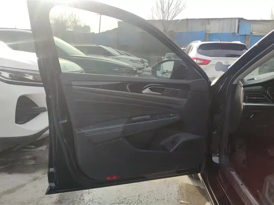 Volkswagen Passat — фото 5