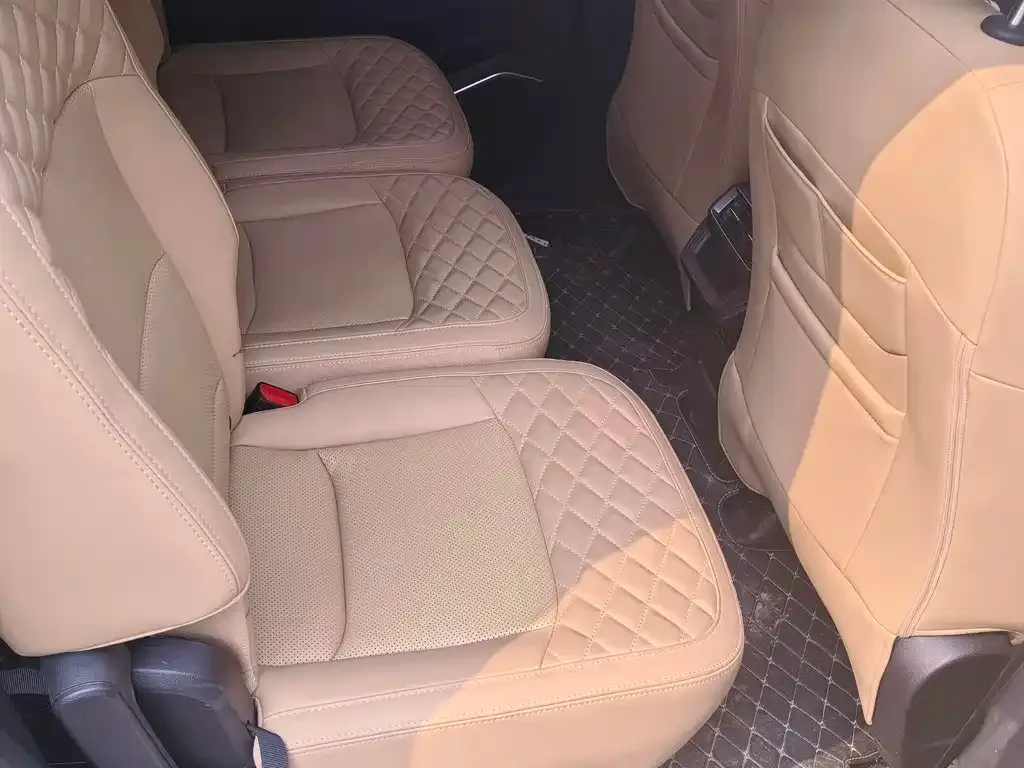Geely Haoyue L 2023 из CN, фото 4