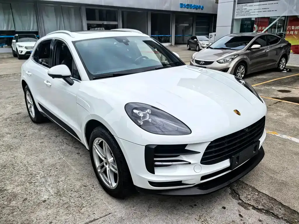 Porsche Macan — фото 10