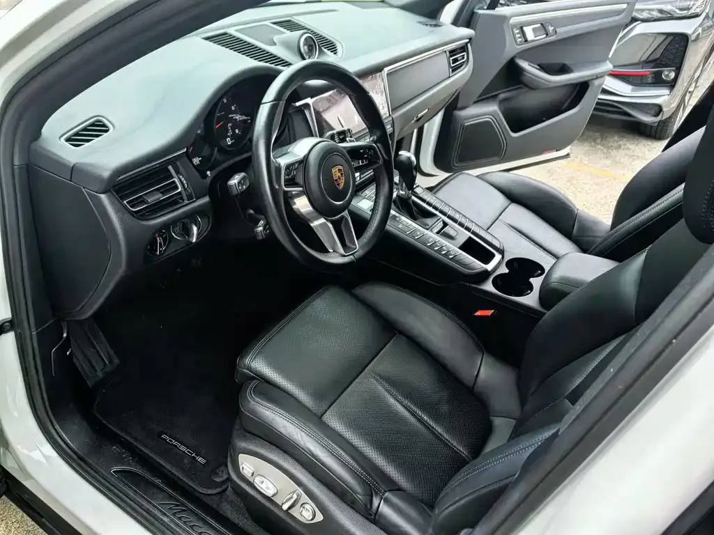 Porsche Macan — фото 3