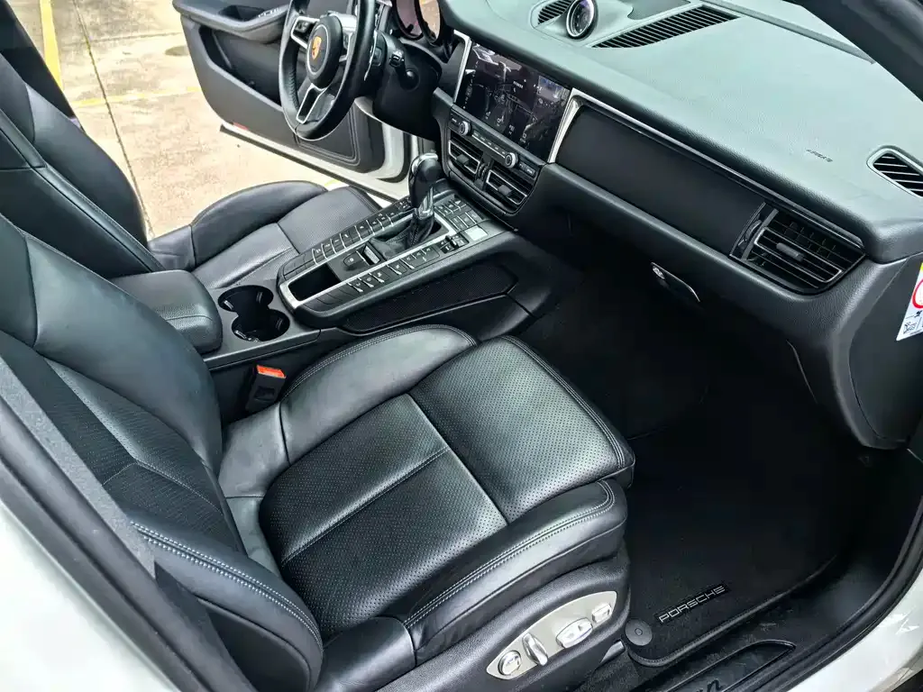 Porsche Macan — фото 8